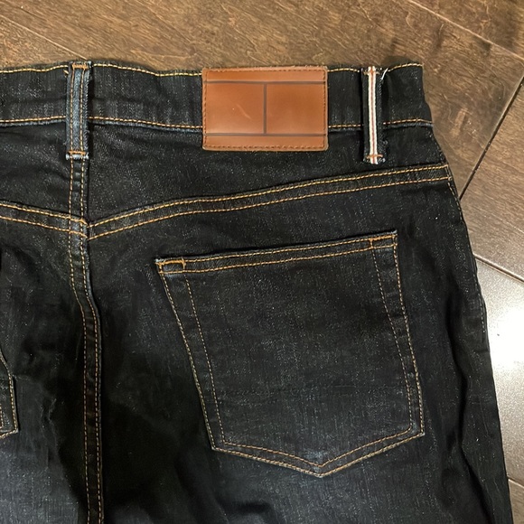 Tommy Hilfiger BNWOT Slim Fit Jeans - Picture 6 of 6
